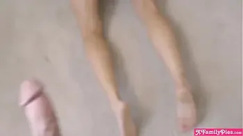 Hunter stepbro packs the right gun for stepsis and her BFF