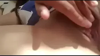 Mi prima mojada me manda video como la puta que es (Primera parte)