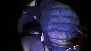 DOGGING casada follando en público con más de 20 HOMBRES- parte 1