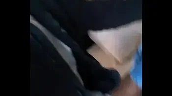 Chica e pide un anal doloroso de perrito antes de ir a la universidad