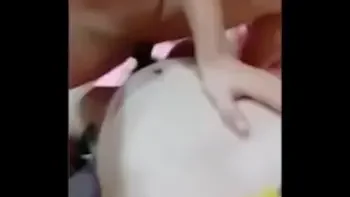 น้องออยเย็ดกับหนุ่มควยใหญ่คล้ายลูกยอ เย็ดหีแทบฉีก