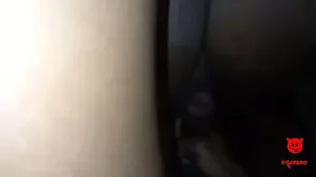 Casada Gozando no Pau do novinho e o marido olhando