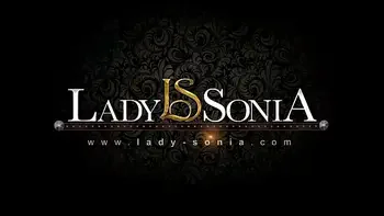 Busty Lady Sonia masturbates in the backseat of her car