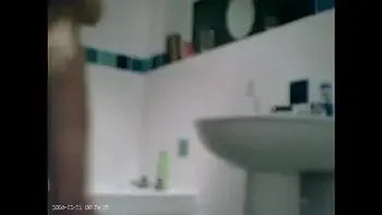 Bathroom Spy A Young Hairy Pussy