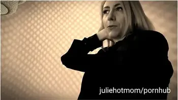 Le Fils Decouvre Que Sa Belle-mere Est Infidele With James Band, Amatrice Francaise And Julie Holly