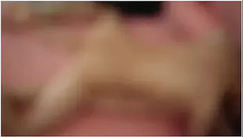 リアル子宮をカンカンいしめられる女子生