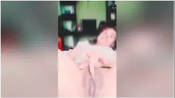 Pinay Viral Scandal - Pinay Masturbate Squirting Very Nice Pussy