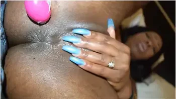 Reesesimone First Dildo Video