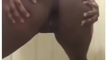 Big Booty teen 18+ Twerking And Spreading Ass