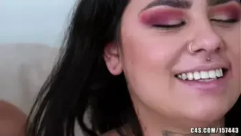 Bizarre Tongue Triple Kissing