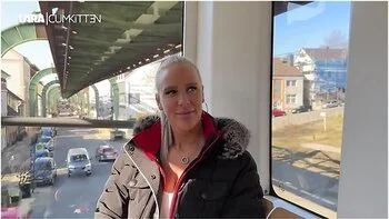 Lara Cumkitten - Fickdate Public In Der Schwebebahn Klar Gemacht Fur Nen Facial Nehm Ich Jeden Mit Nach Hause