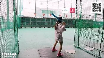 Amatorpiger Med Store Bryster Og Svedige Handjobs I Badet Med Massive Ansigtscumshots Japansk