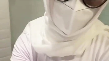 Stepsister Caught Showing Off Her Big Body And Breasts