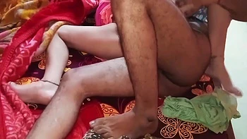 Newly Married Couples Make Sex Relation In Midnight, Desi Bhabhi Sex Video In Hindi Voice