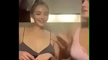 2 Girls Downblouse Periscope