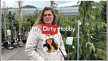 Lena Love - Busty Amateur Gets A Facial From A Stranger