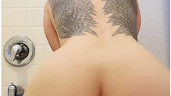 Shower Dildo In Amateur Slut Pawg Twerking On Huge Dildo