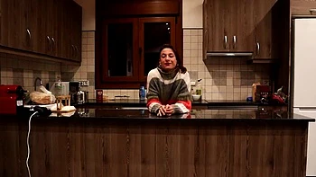 Skinny Brunette Magia Rosa Fucks in Kitchen While Friends Are Out - Amateur Blowjob & Pussy Eating