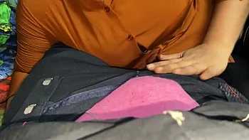 Angoori Indian Maid Fucked Hardcore in Desi Homemade MMS - Hindi Voice Viral