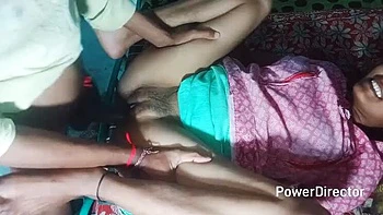 Desi Village Girl First Time Tight Pussy Sex - Teen Indian Beauty Homemade XXX