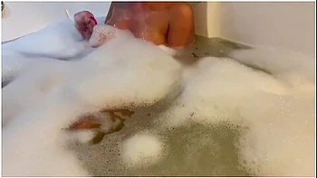 Sexy Stepmom Got Overexcited In The Jacuzzi And Took Her Stepson In Her Mouth