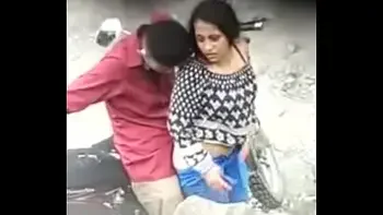 A Escondidas En Una Moto