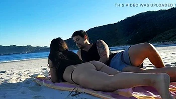 Amateur Latina Teen Couple Fucking on Public Beach - Big Booty Bikini Sex