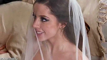 Vanna Bardot As Pretty Stepdaughter Bride - Teen 18+ In Stockings Gets Cumshot