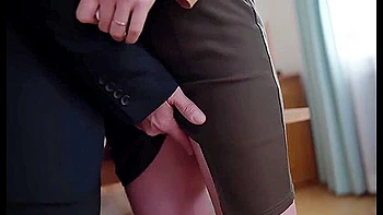 A Housewife Has A Mark On Her Front Door. When She Looks Under The Mailbox... All These Dangerous Marks Are Everywhere. Honami Hazuki