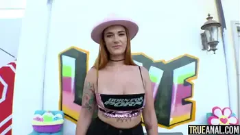 TRUE ANAL Big booty Siri is ready to take it deep