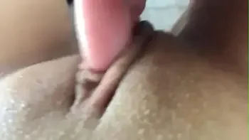 pretty girl masturbate (female POV)