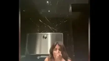 French Arab camgirl masturbating in a bathroom & spraying everywhere