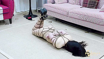 Compound bondage escape experiment