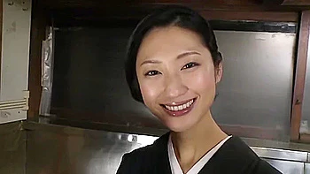 250411チャイナ服とか着た一流グラドルd