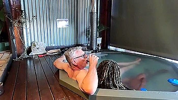 Sexcation - Ebony Milf Gets Her Ass Eaten And Pussy Fingered In A Hot Tub