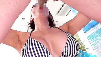A Sexy, Dazzling Swimsuit Gal Frolicking At Shonan Beach Uses Only Her Mouth For A Slurping, No-hands Blowjob!? She Blushes And Gets Horny, And Her Pussy Juices Seep Out Of Her Bikini... She Strips Off Her Swimsuit And Gets Raw Fucked