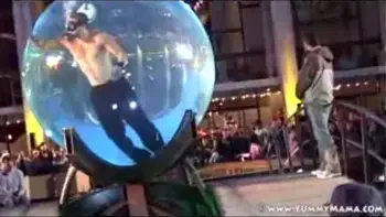 MILF Mindy from YummyMama Sucks & Fucks husband in Manhattan in HD! Massive cumshot in hotel fuck!