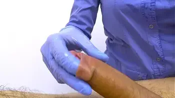 Busty masseuse jerk off a dick and milked the prostate. massageroom