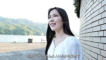 デビューしたばかりの新人セクシーアイドルがいきなり潮吹きさせられ絶頂アクメ