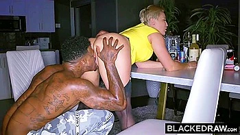 Hungry - The Milf Compilation