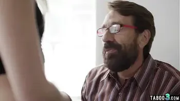 Stepdad manipulates teen Riley Star into fuck after disappears