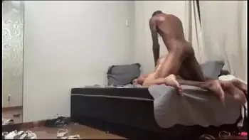 Fui conhecer o Rio de Janeiro a acabei na casa do ator pornô Flakael e acabamos fazendo uma suruba com a linda gata chamada Hubner, durou a noite toda a brincadeira de leves. O brinquedo o ator  e fez a gostosinha do no orgasmo porque eu toda molhad