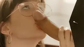 Sweet Caomei Wants to Cheat With Her Boss