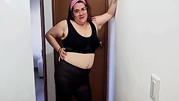 Game In Leggings And Stockings