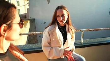 Vittoria is stepping up the pace again! - Jacquie et Michel TV