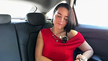 Lucille, 30, is turning 30 with J&M! - Jacquie et Michel TV