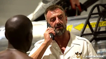 Luciolle stimulates his libido a little more... - Jacquie et Michel TV