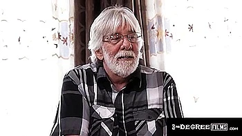 Hardcore Dirt - Eliza Ibarra And Tali Dova