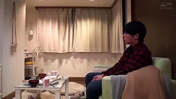 00151,A woman's pleasure is in full swing!