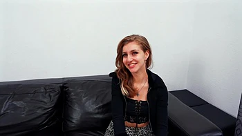 Kayden prepares Ava - Jacquie et Michel TV